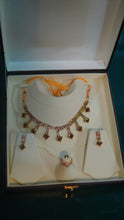 Unique Golden jewelry set