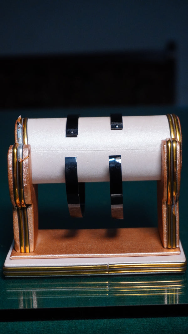 Flat black stainless steel bracelet in rhodium finish